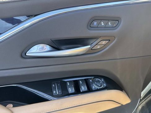 Used 2023 Cadillac Escalade Sport w/ LPO, ONYX Package image 22