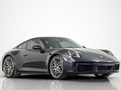 Used 2024 Porsche 911 Carrera w/ Premium Package image 7