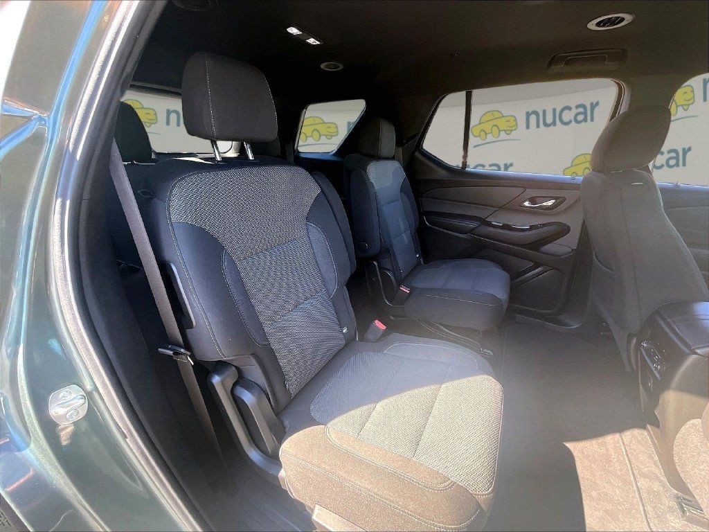 Used 2023 Chevrolet Traverse LT AWD/4WD image 15