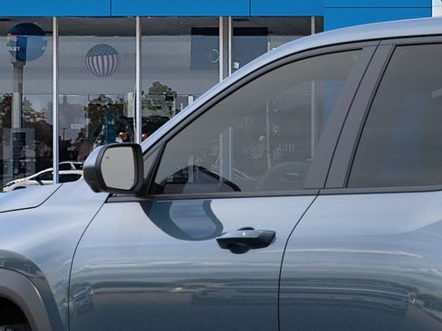 New 2027 Chevrolet Equinox LT w/ Convenience Package II FWD image 12