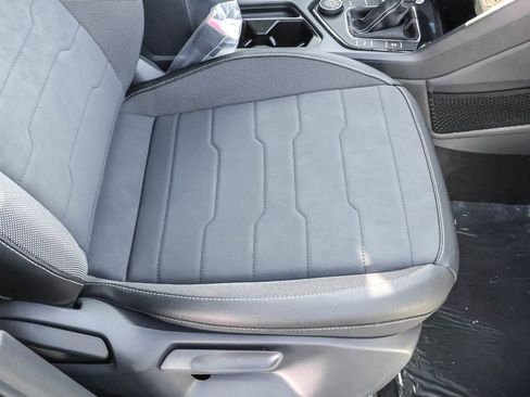 New 2026 Volkswagen Taos SE AWD/4WD image 43
