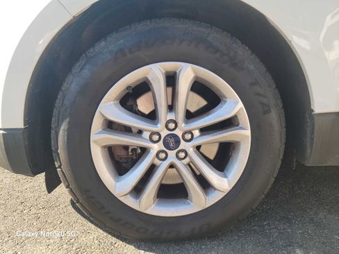 Used 2019 Ford Edge SEL w/ Equipment Group 201A image 6