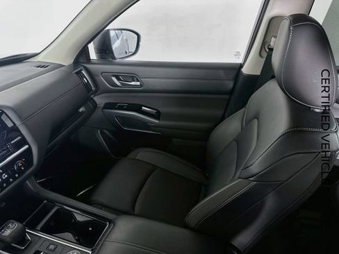 Certified 2025 Nissan Pathfinder SL AWD/4WD image 23