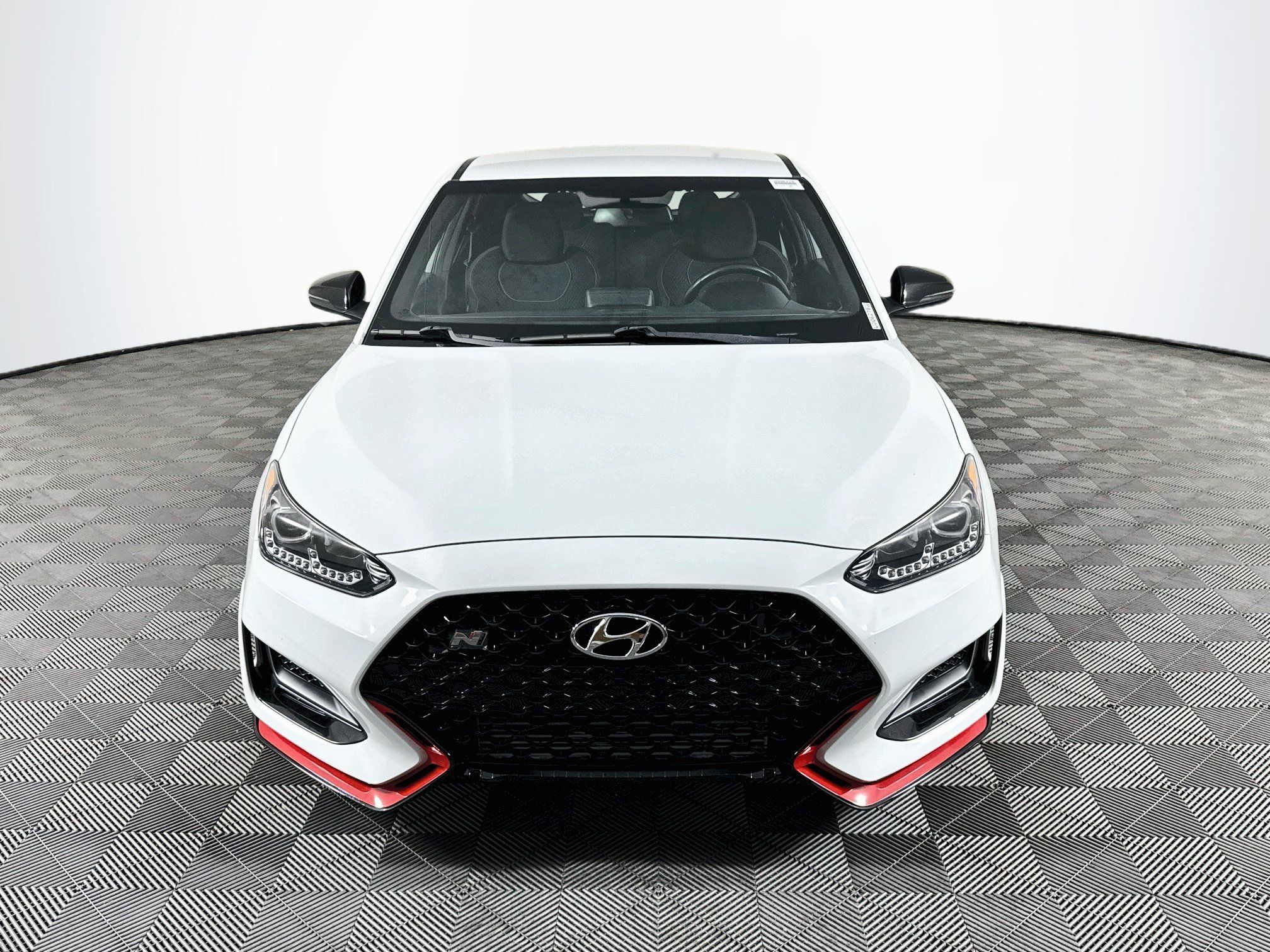 Used 2020 Hyundai Veloster N w/ Performance Package FWD image 2