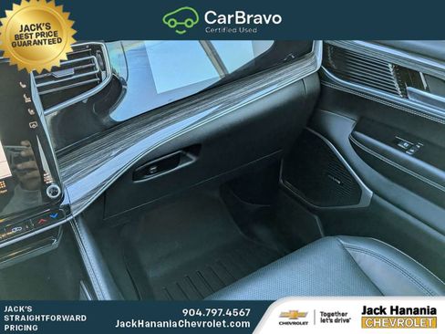 Used 2022 Jeep Wagoneer Series III w/ Flexible Seating Group AWD/4WD image 17