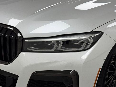 Used 2022 BMW 750i xDrive w/ Autobahn Package image 37