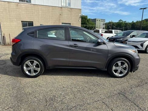 Used 2016 Honda HR-V LX image 8