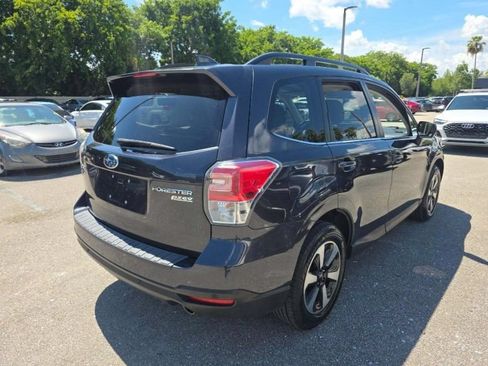 Used 2017 Subaru Forester 2.5i Limited AWD/4WD image 2