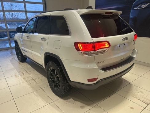 Used 2020 Jeep Grand Cherokee Limited image 2