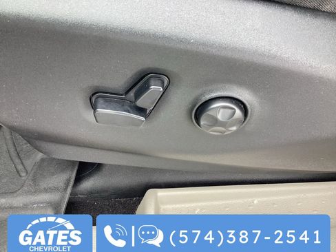 Used 2020 Chrysler Pacifica Touring-L image 19