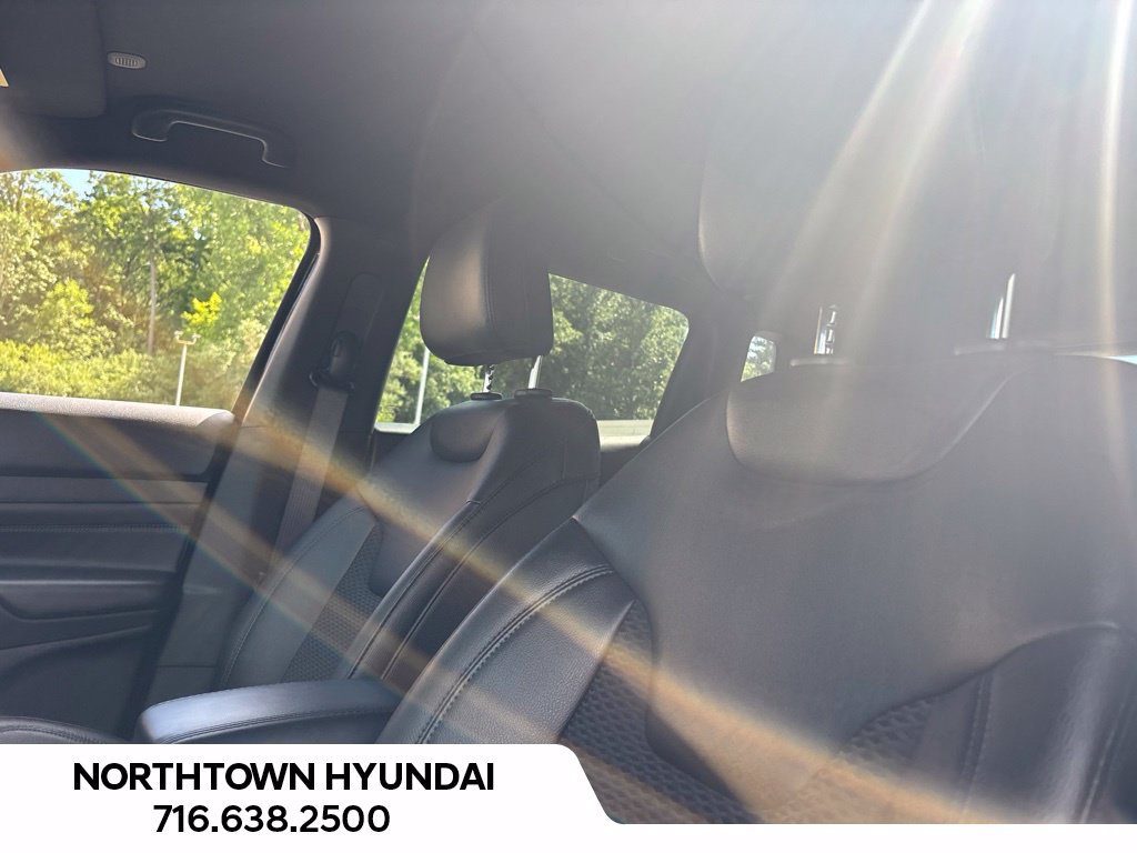 Used 2025 Jeep Compass Latitude w/ Convenience Group AWD/4WD image 9