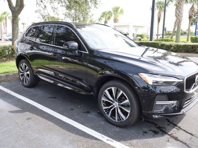 Certified 2022 Volvo XC60 B5 Momentum w/ Advanced Package