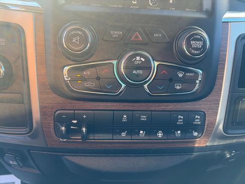 Used 2017 RAM 2500 Laramie w/ Sport Appearance Group AWD/4WD image 18