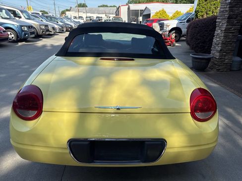 Used 2002 Ford Thunderbird RWD image 4
