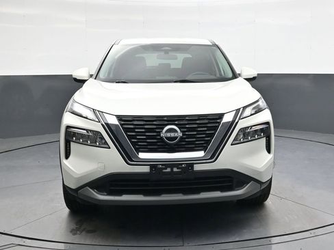 Used 2022 Nissan Rogue SV image 10