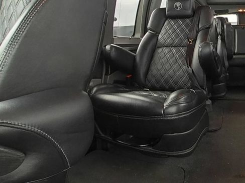 Used 2020 GMC Savana 2500 Extended w/ Enhanced Convenience Package RWD image 26