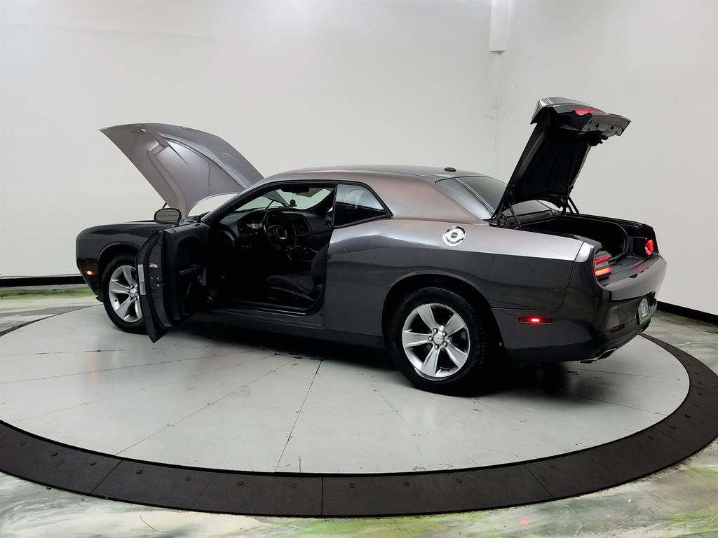 Used 2020 Dodge Challenger SXT RWD image 12
