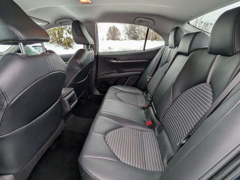 Used 2021 Toyota Camry SE image 25