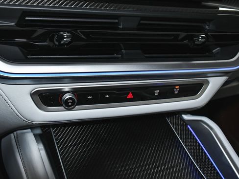 Used 2025 BMW XM image 50