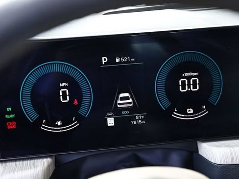 Certified 2025 Hyundai Sonata SEL FWD image 30