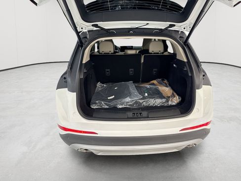 New 2026 Lincoln Corsair Premiere FWD image 27