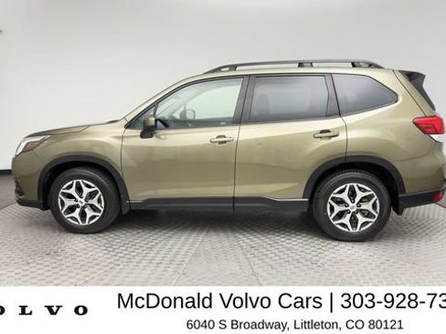 Used 2024 Subaru Forester Premium AWD/4WD image 5