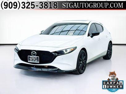 Used 2025 MAZDA MAZDA3 Hatchback w/Premium Plus Pkg