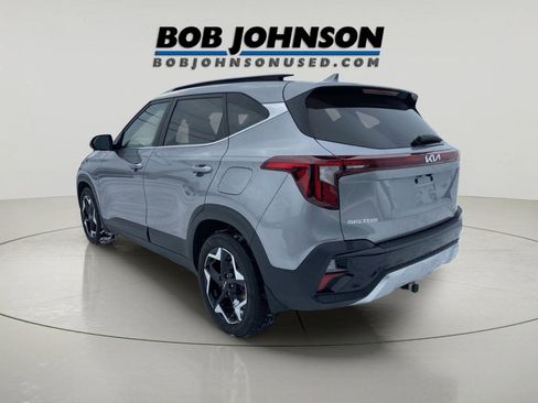 Used 2024 Kia Seltos EX image 10