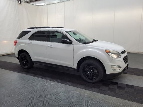 Used 2017 Chevrolet Equinox LT w/ Sport Edition FWD image 11