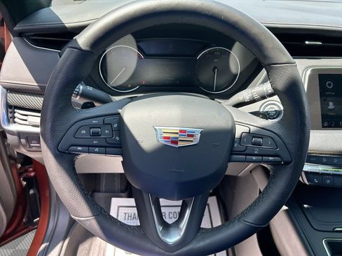 Used 2019 Cadillac XT4 Sport AWD/4WD image 31