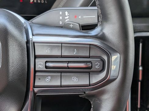 Certified 2025 GMC Yukon XL Denali AWD/4WD image 24