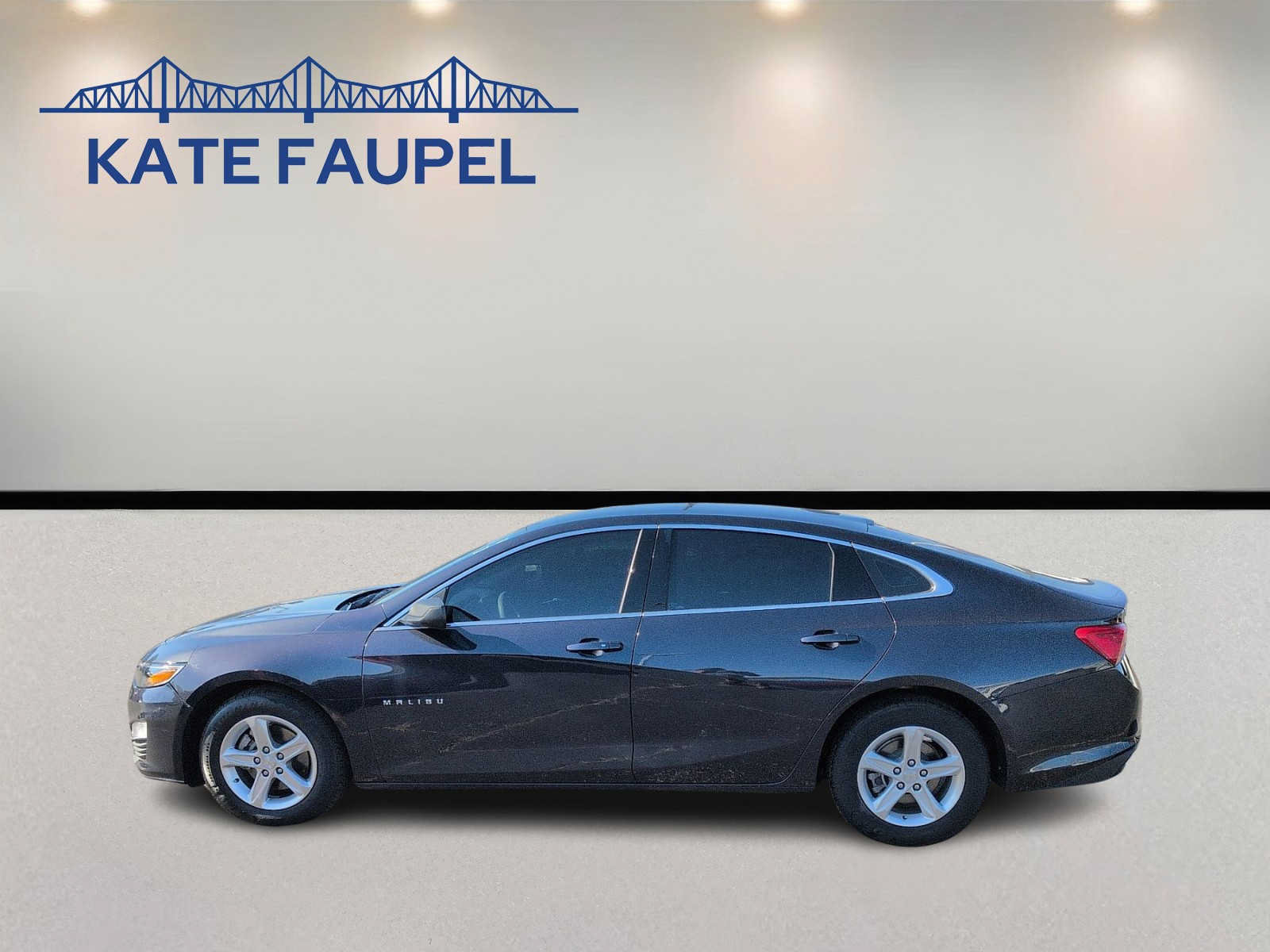 Used 2022 Chevrolet Malibu LS FWD image 4