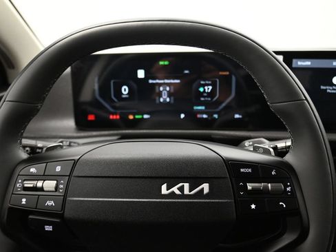 New 2025 Kia EV6 Wind AWD/4WD image 23