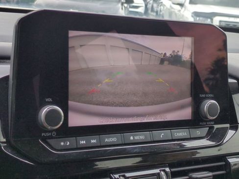 Certified 2022 Nissan Pathfinder SV image 21