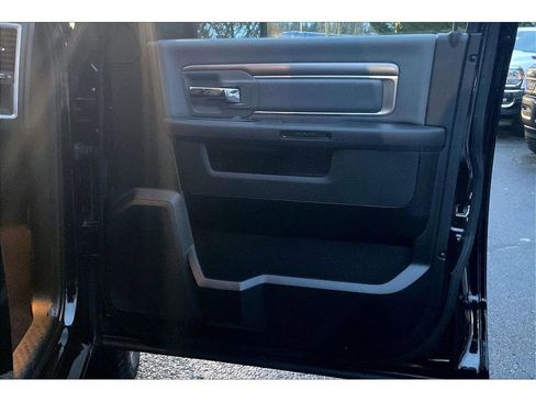 Used 2024 RAM 1500 Classic SLT image 24