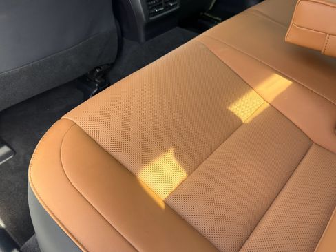 Used 2023 Lexus IS 300 w/ Premium Package RWD image 34