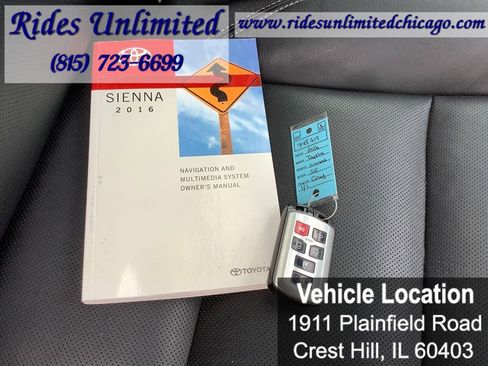 Used 2016 Toyota Sienna SE w/ SE Preferred Package FWD image 33