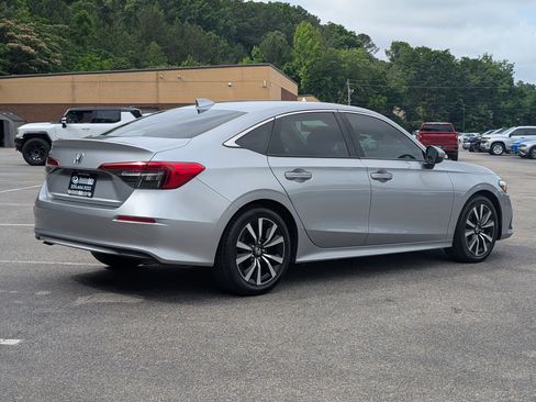 Used 2023 Honda Civic EX image 9