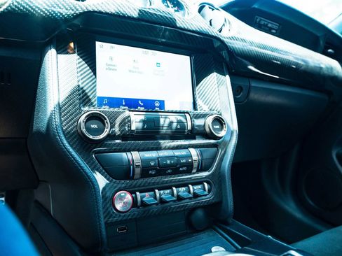Used 2020 Ford Mustang Shelby GT500 w/ Technology Package RWD image 25