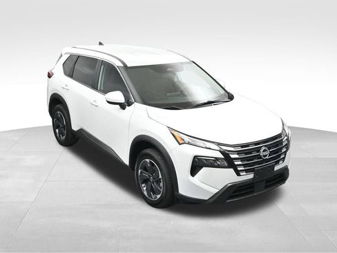 Used 2024 Nissan Rogue SV FWD image 38