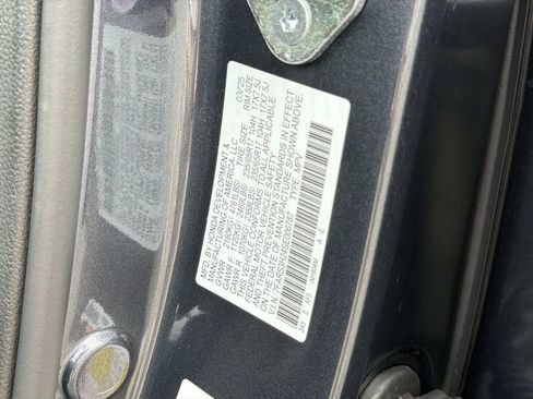 Used 2025 Honda CR-V LX image 27