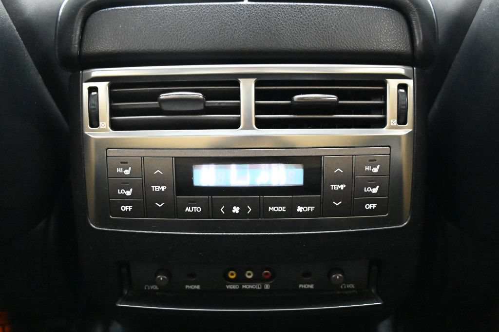 Used 2011 Lexus LX 570 4WD w/ Luxury Pkg image 46