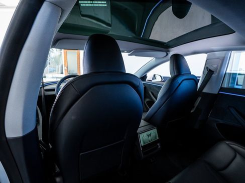 Used 2025 Tesla Model 3 Long Range image 51