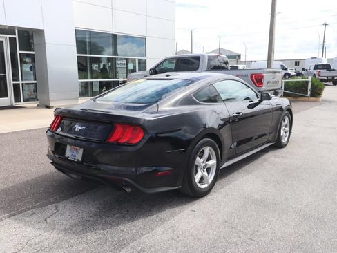 Used 2019 Ford Mustang Coupe RWD image 13