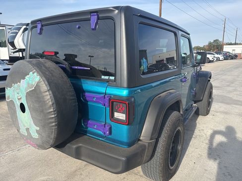 Used 2020 Jeep Wrangler Sport image 11