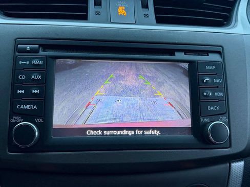 Used 2013 Nissan Sentra SR w/ Premium Pkg FWD image 22