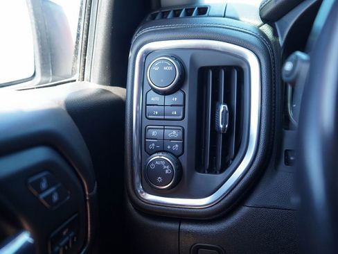 Used 2021 GMC Sierra 1500 Denali w/ Denali Ultimate Package AWD/4WD image 32