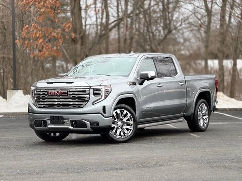 Used 2024 GMC Sierra 1500 Denali w/ Denali Reserve Package image 1