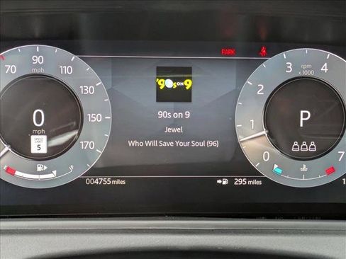 Certified 2026 Land Rover Range Rover Velar Dynamic SE image 11