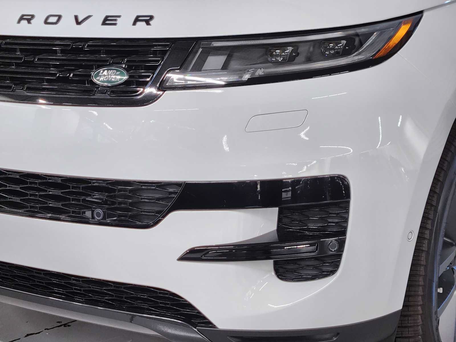 New 2027 Land Rover Range Rover Sport SE AWD/4WD image 12